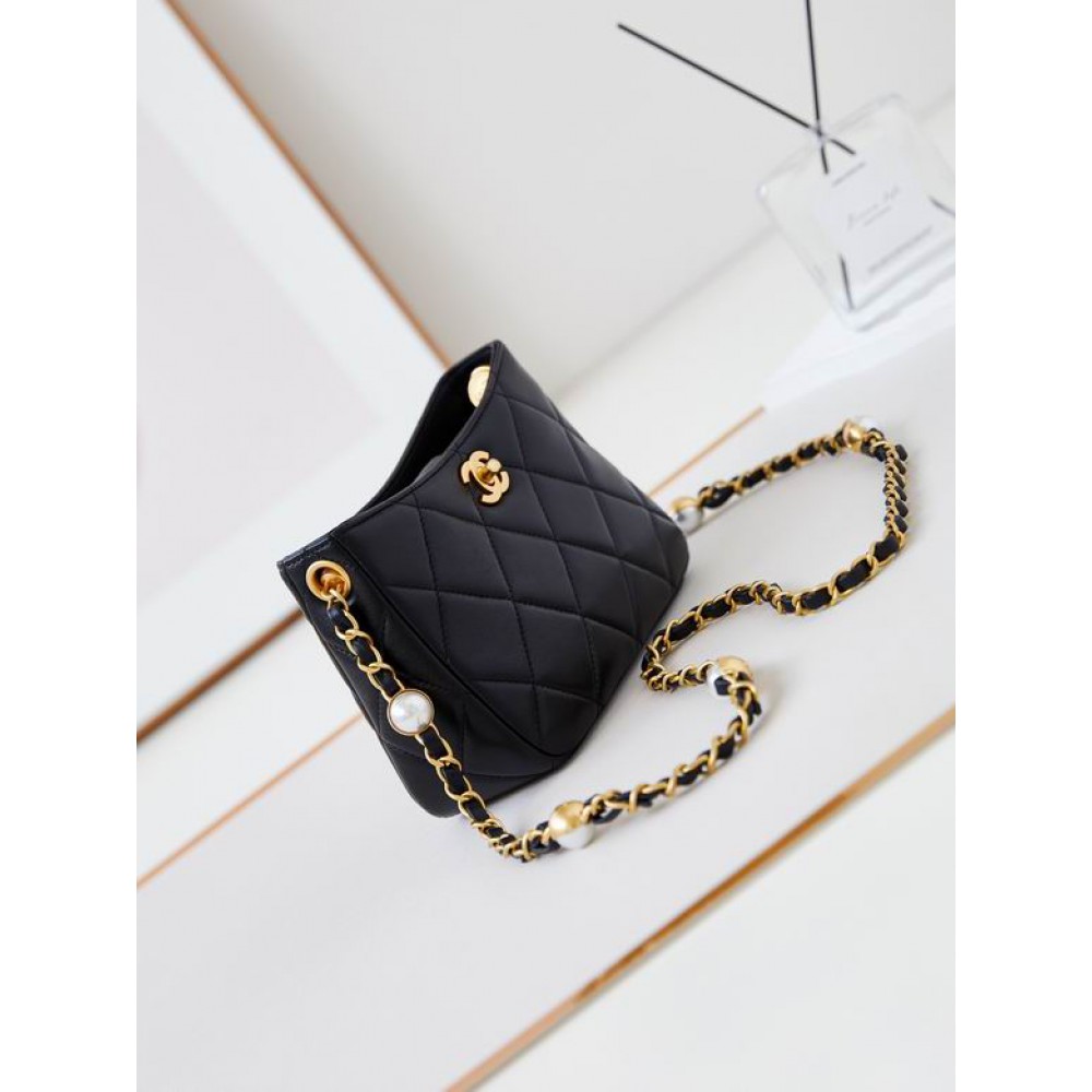 Chanel hobo 13x18x7cm 