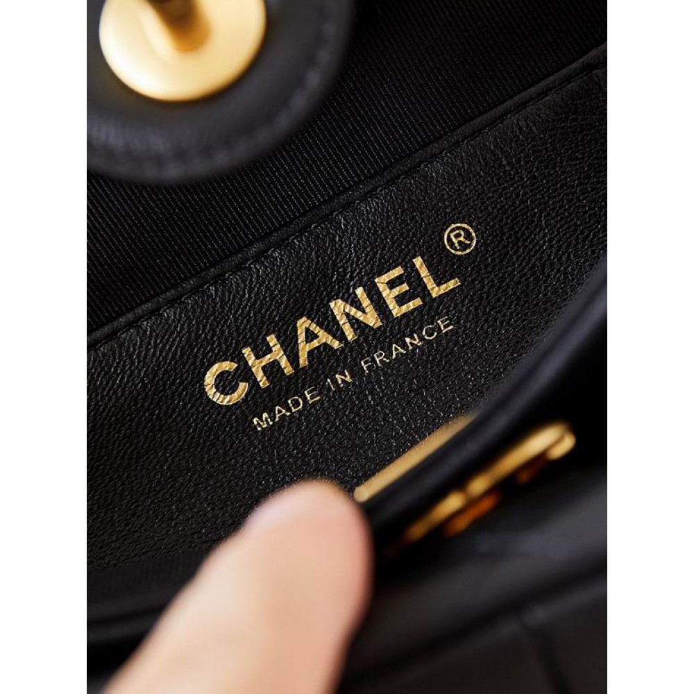 Chanel hobo 13x18x7cm 