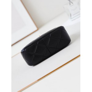 Chanel hobo 13x18x7cm 