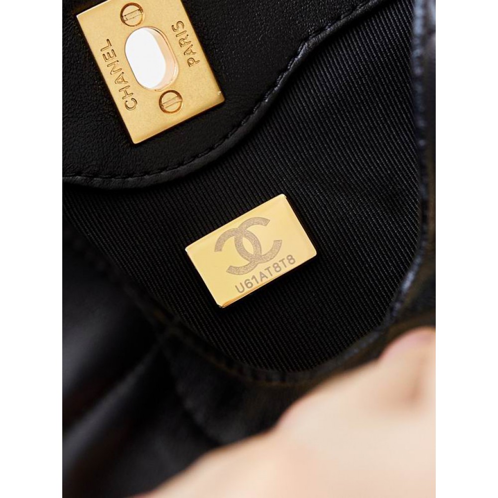 Chanel hobo 13x18x7cm 