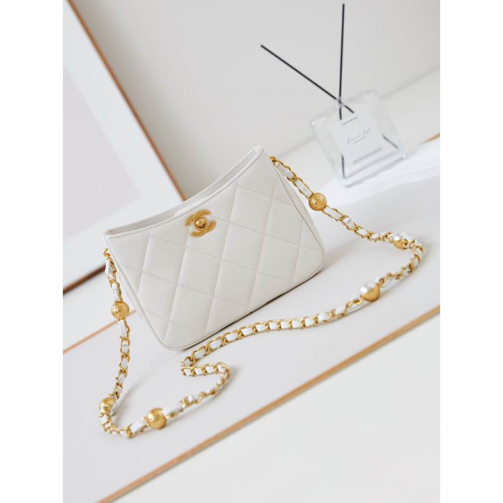 Chanel hobo 13x18x7cm 