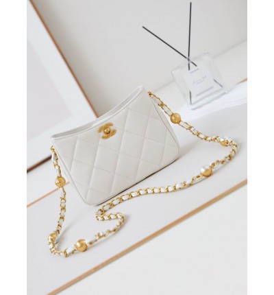 Chanel hobo 13x18x7cm