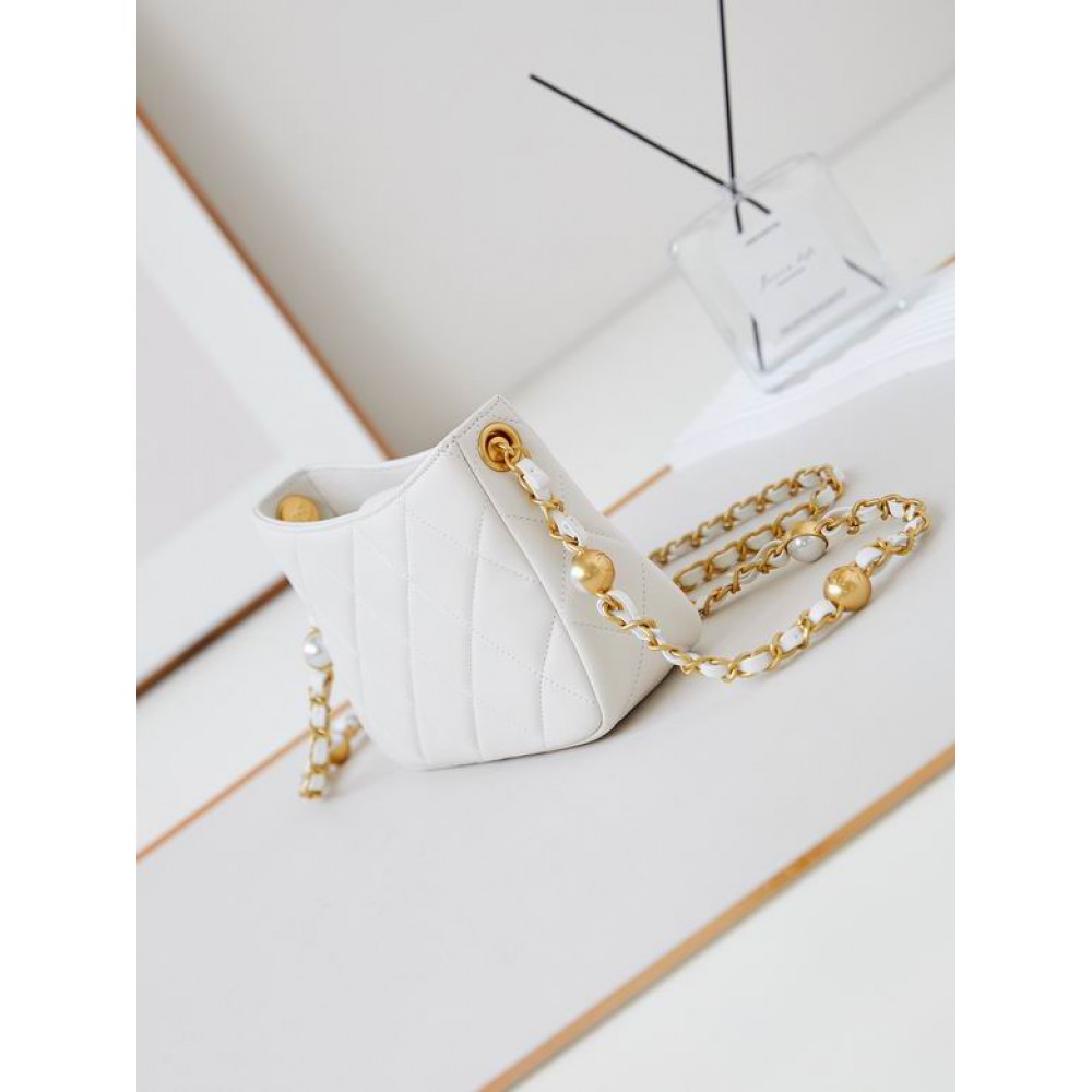 Chanel hobo 13x18x7cm 