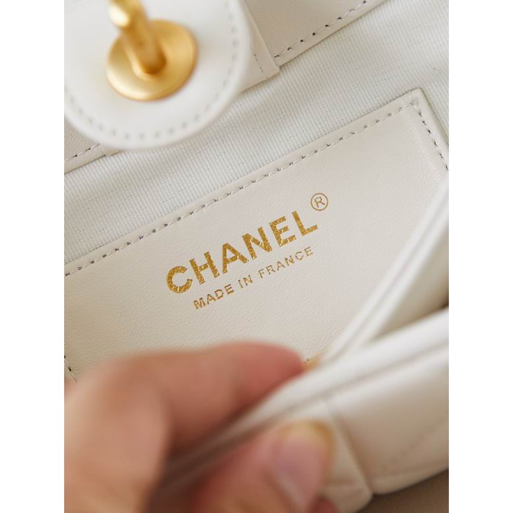 Chanel hobo 13x18x7cm 