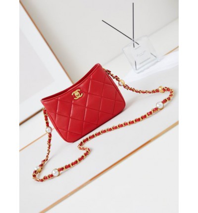 Chanel hobo 13x18x7cm