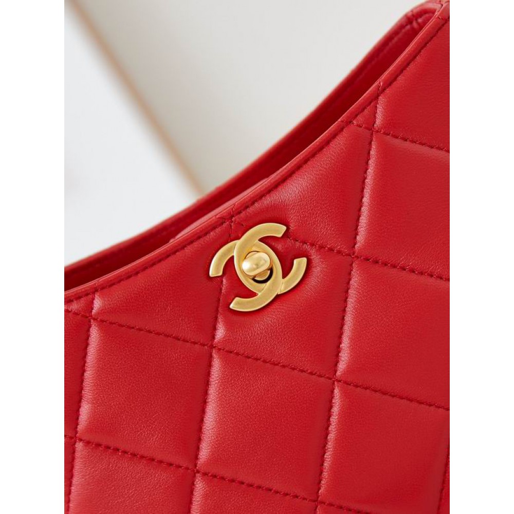 Chanel hobo 13x18x7cm 