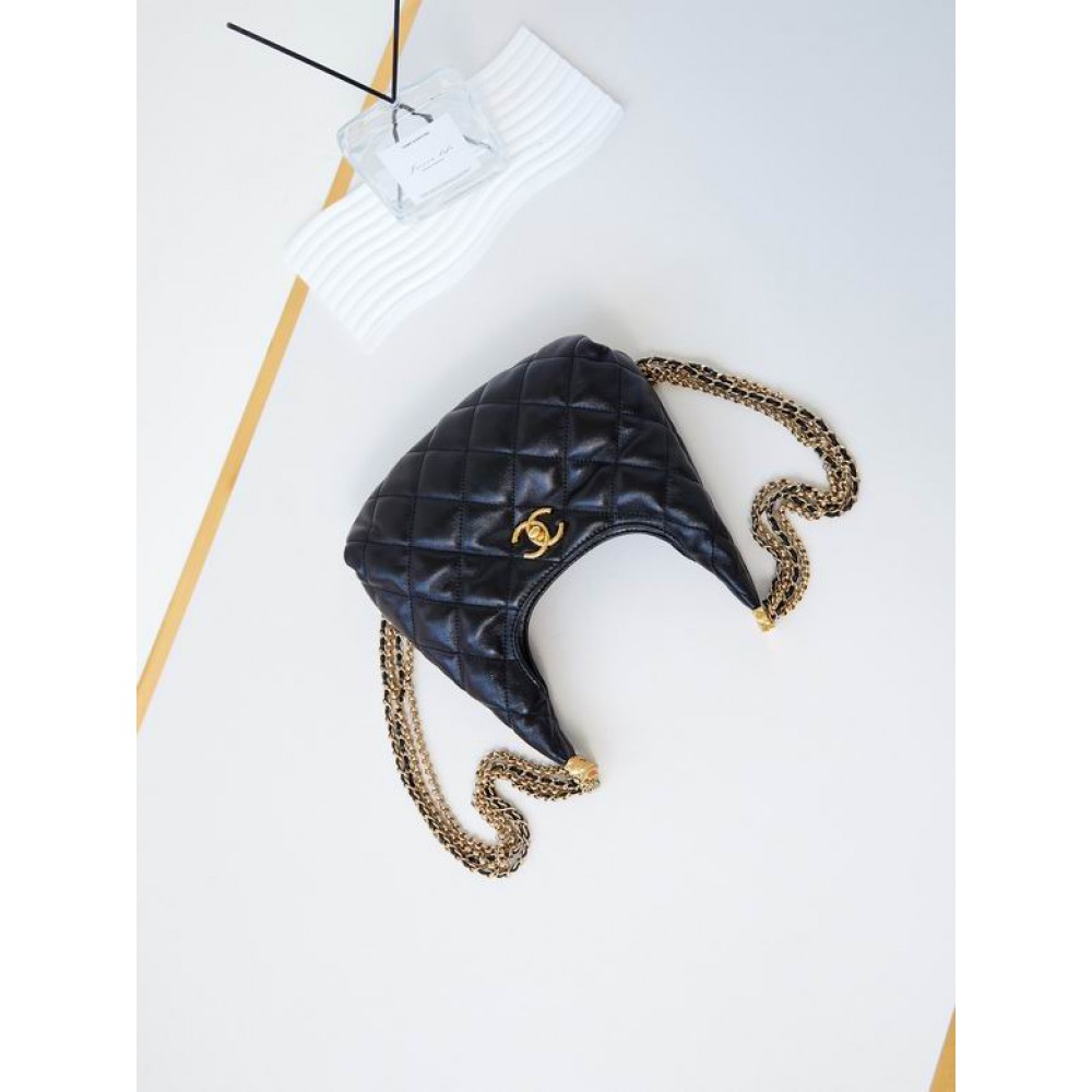 Chanel hobo 14x20x7cm 