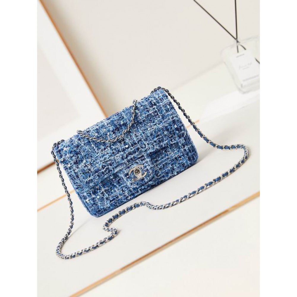 Chanel flap bag 14x20x8cm Bags