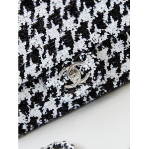 Chanel flap bag 13x21x8cm Bags