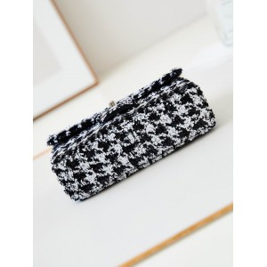 Chanel flap bag 13x21x8cm Bags