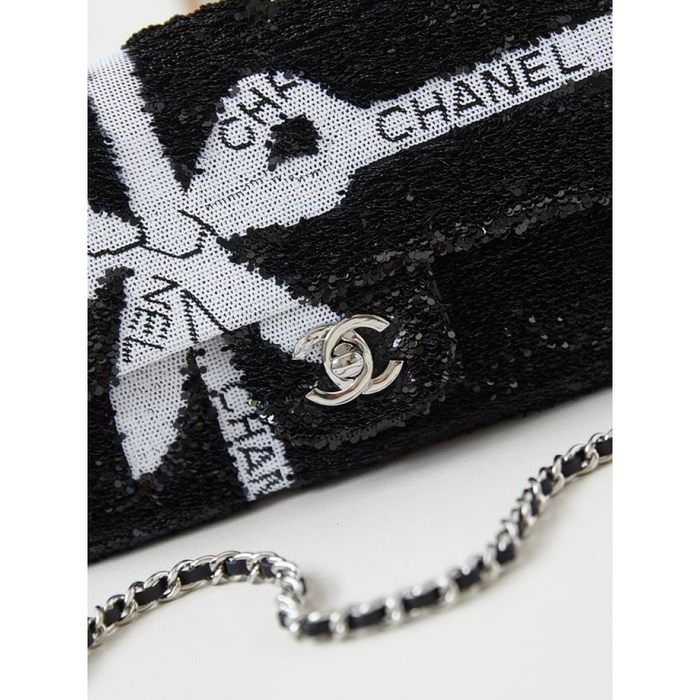 Chanel flap bag 13x21x8cm Bags
