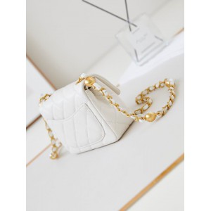 Chanel flap bag 13x18x7cm Bags