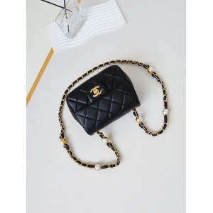 Chanel flap bag 13x18x7cm Bags