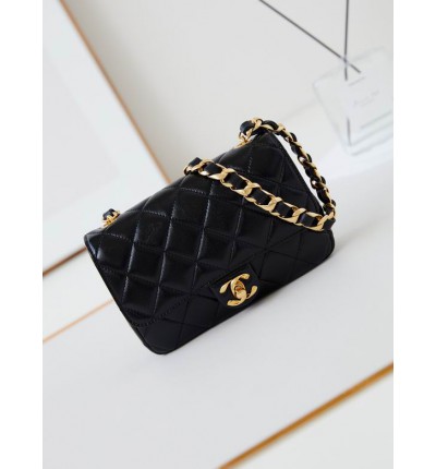 Chanel flap bag 13x20x4.5cm