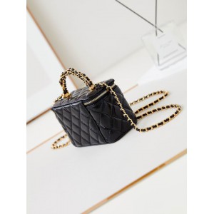 Chanel beauty bag 9.5x17x8cm Bags