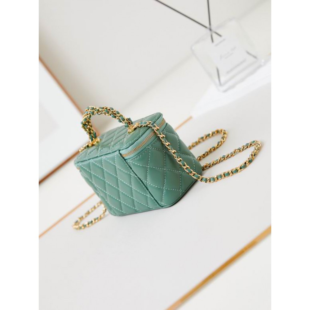 Chanel beauty bag 9.5x17x8cm Bags