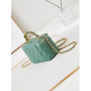 Chanel beauty bag 9.5x17x8cm Bags