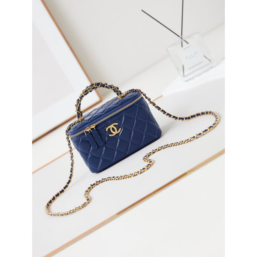 Chanel beauty bag 9.5x17x8cm Bags