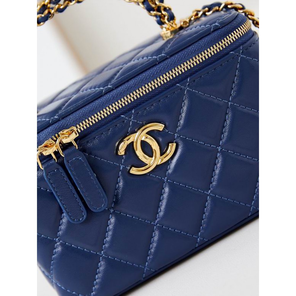 Chanel beauty bag 9.5x17x8cm Bags