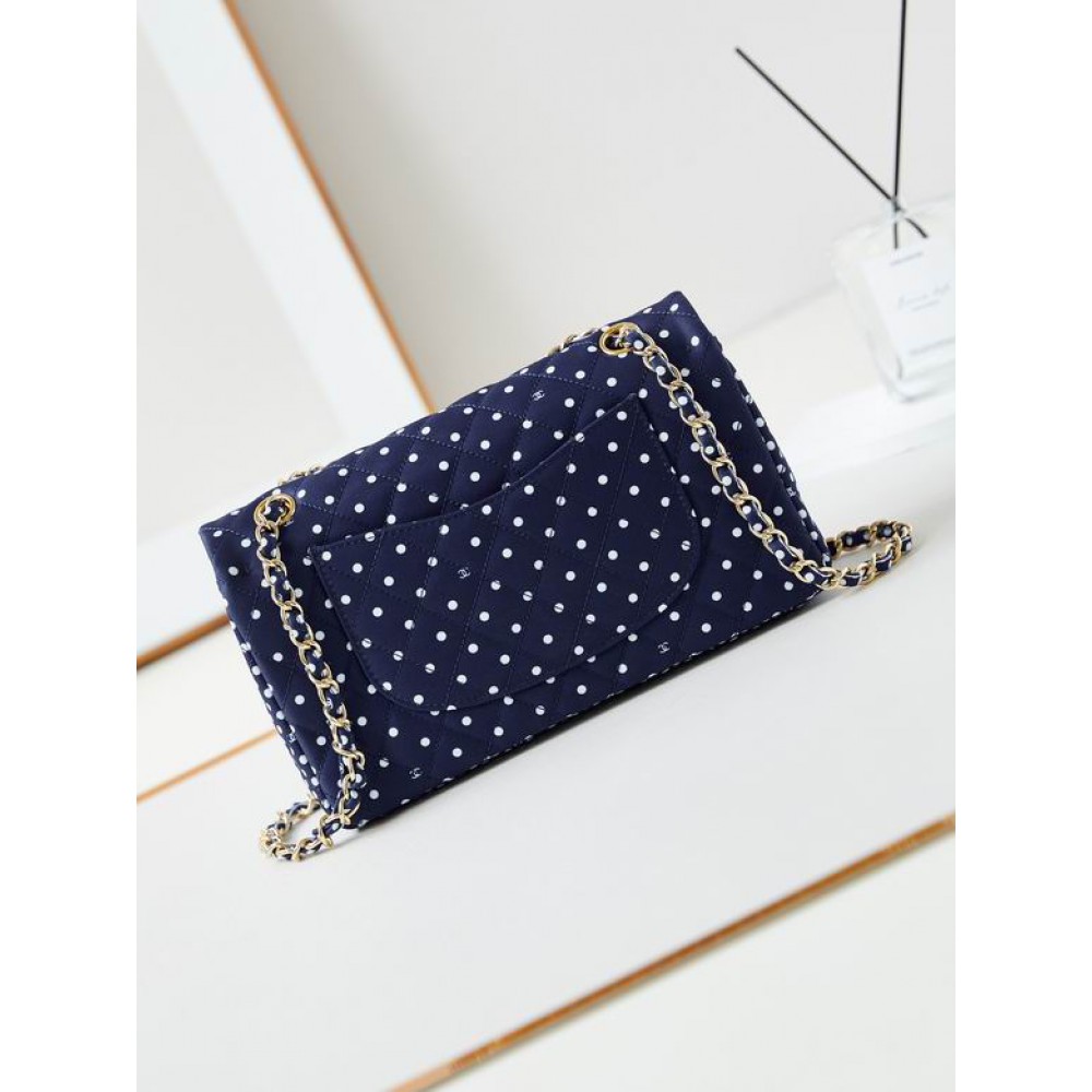 Chanel flap bag 25.5x15.5x6.5cm Bags