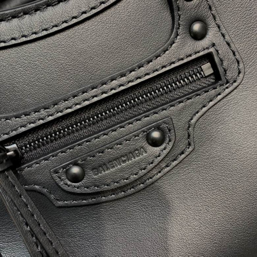 Balenciaga le cagole neo 22x16.5x14.5cm Bags