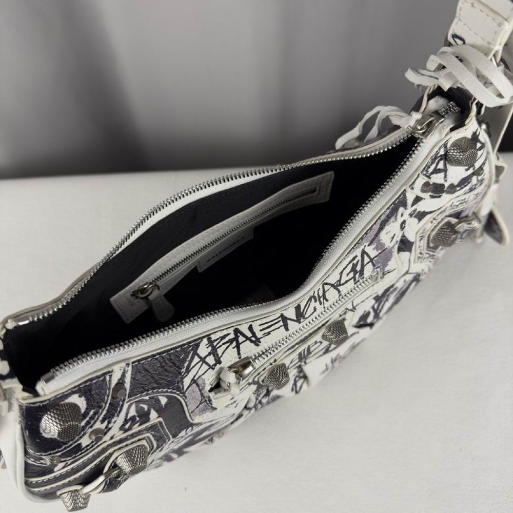 Balenciaga le cagole 33x14cm Bags