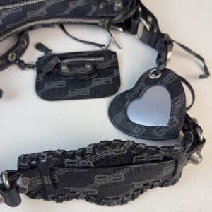 Balenciaga le cagole 33x14cm Bags