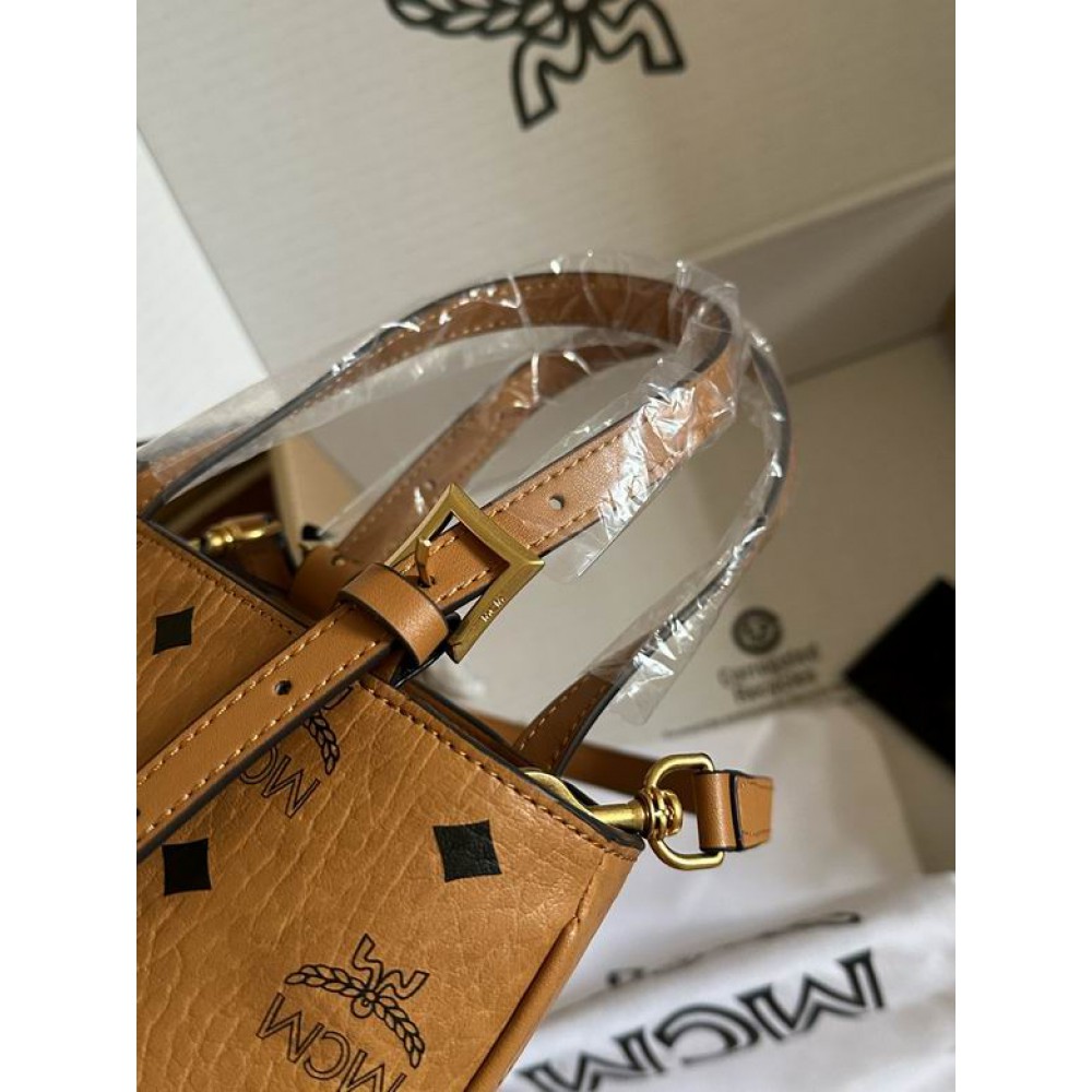 MCM mini aren bucket 19x14.5x9.5cm Bags