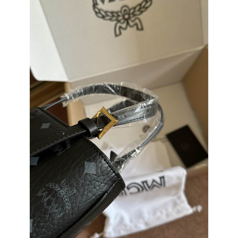 MCM mini aren bucket 19x14.5x9.5cm Bags