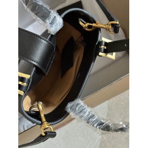 MCM mini aren bucket 19x14.5x9.5cm Bags