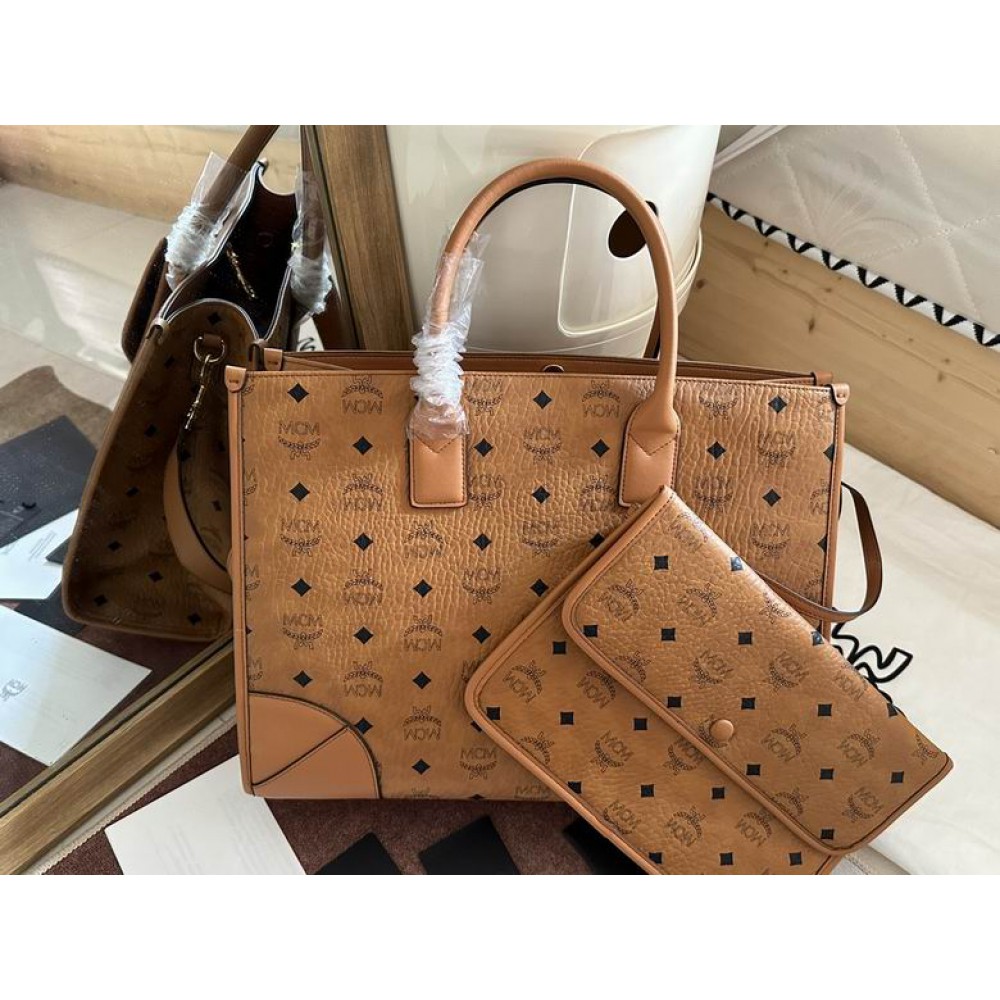 MCM München Tote in Visetos 14.5 x 37.5 x 27.0 cm Bags