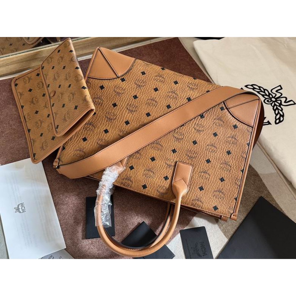 MCM München Tote in Visetos 14.5 x 37.5 x 27.0 cm Bags