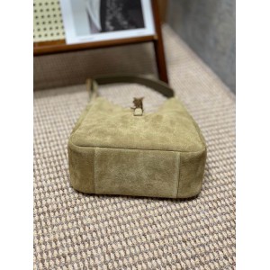 Ysl le 5 a 7 supple 22x22x10cm suede Bags