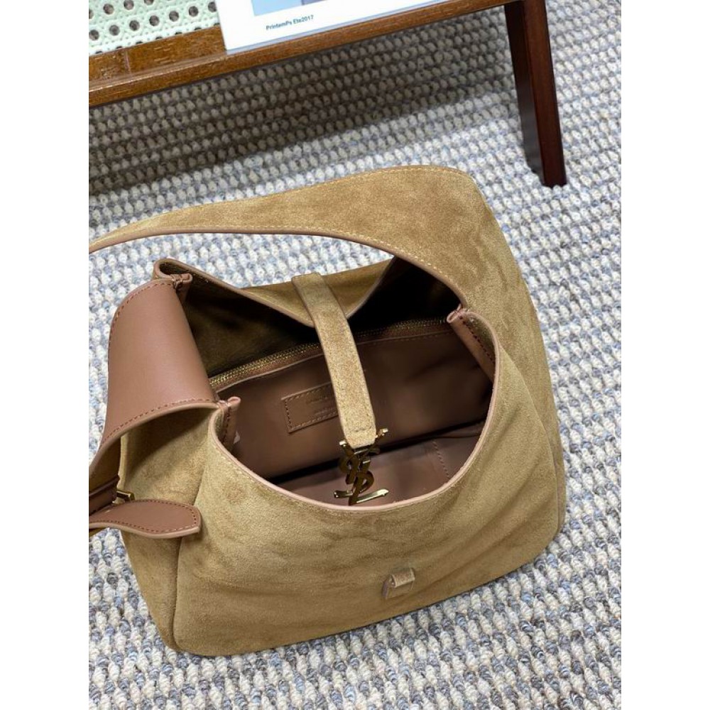 Ysl le 5 a 7 supple 22x22x10cm suede Bags