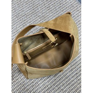 Ysl le 5 a 7 supple 30x31x13cm suede Bags