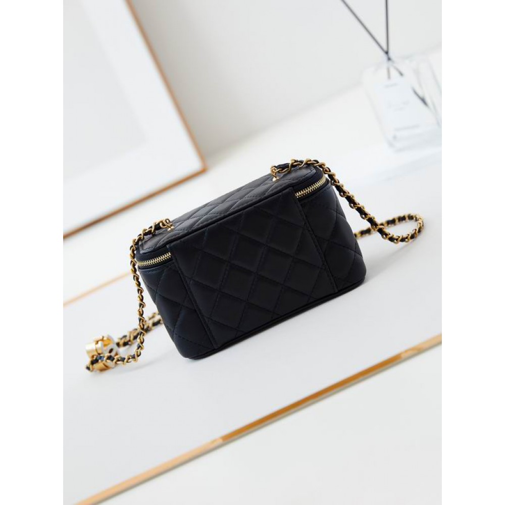 Chanel beauty bag 9.5x17x8cm Bags