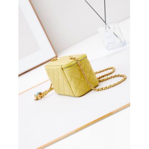 Chanel beauty bag 9.5x17x8cm Bags