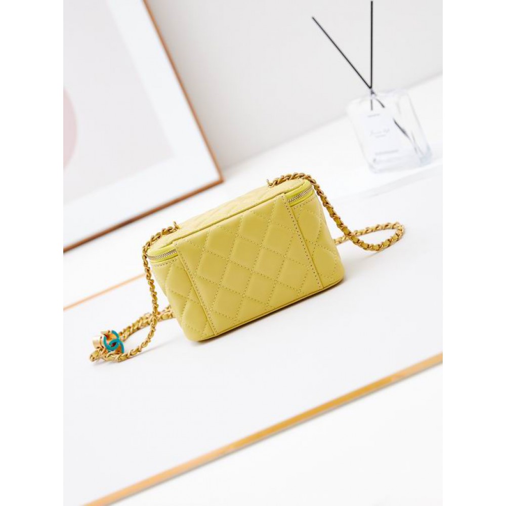 Chanel beauty bag 9.5x17x8cm Bags