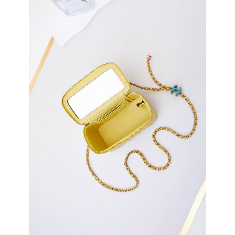 Chanel beauty bag 9.5x17x8cm Bags