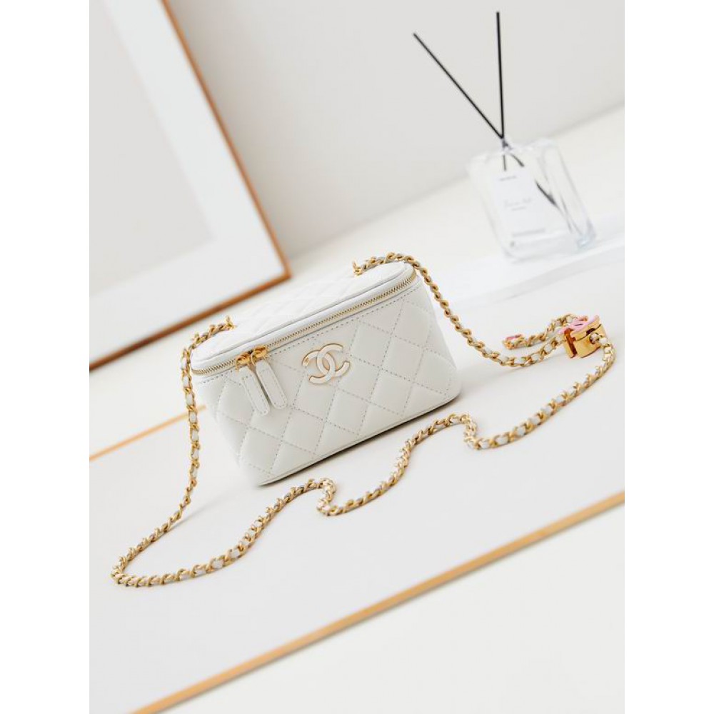 Chanel beauty bag 9.5x17x8cm Bags