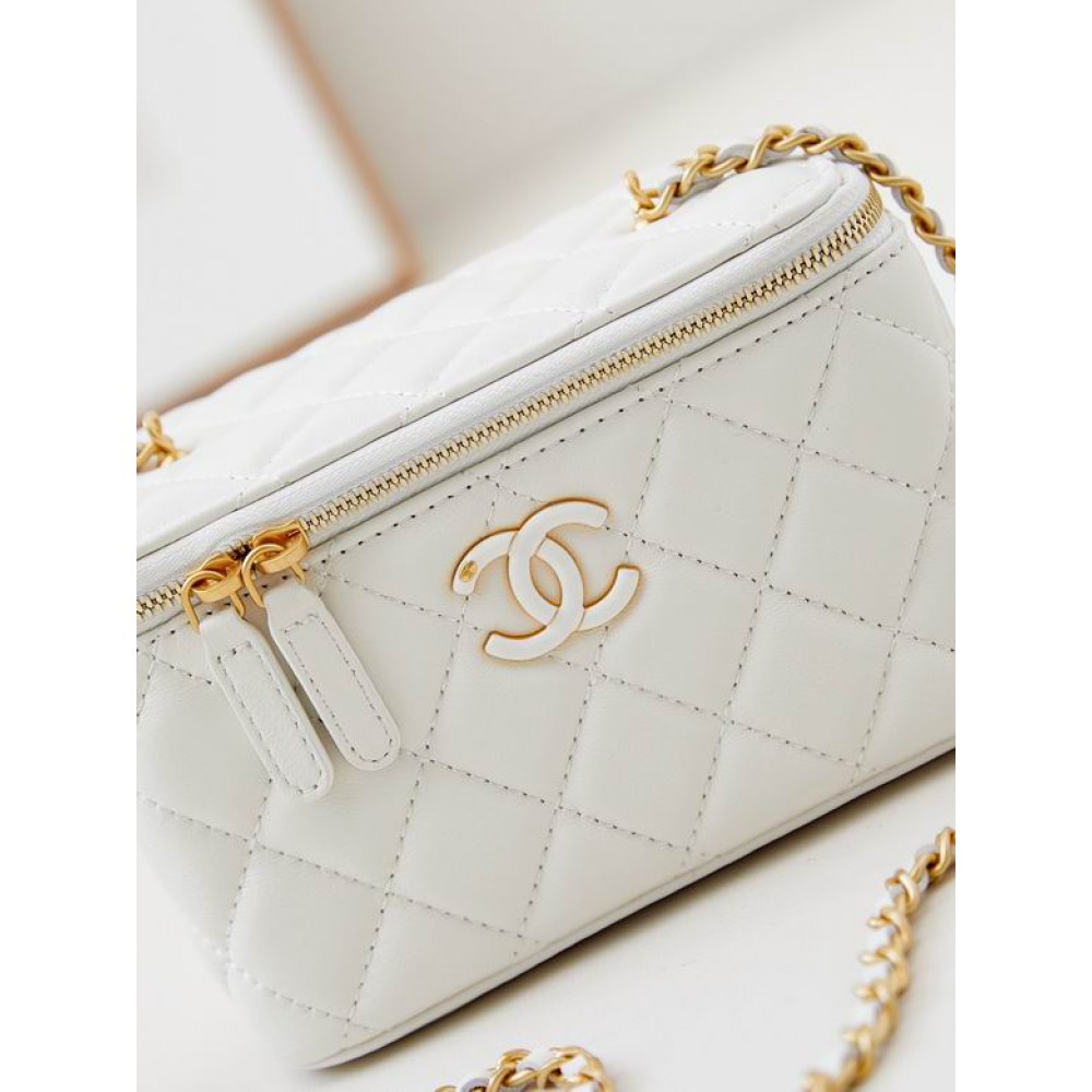 Chanel beauty bag 9.5x17x8cm Bags