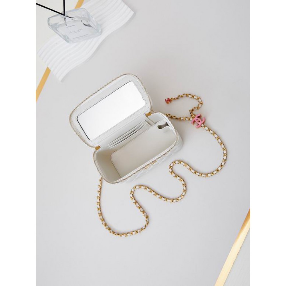 Chanel beauty bag 9.5x17x8cm Bags