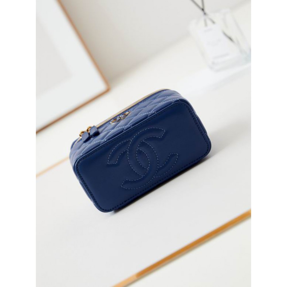 Chanel beauty bag 9.5x17x8cm Bags