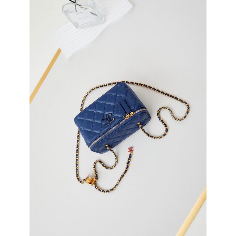 Chanel beauty bag 9.5x17x8cm Bags