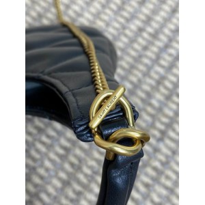 Ysl Sade quilted leather shoulder bag 21x19x4cm Bags