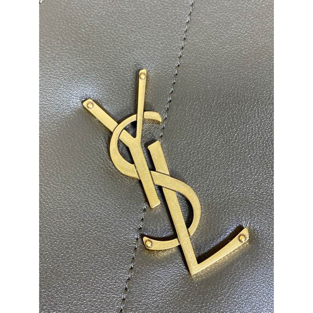 JAMIE 4.3 POCHON in lambskin 38 x 33 x 2 cm 