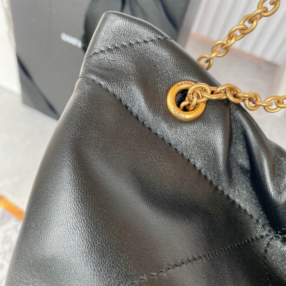 JAMIE 4.3 POCHON in lambskin 38 x 33 x 2 cm 