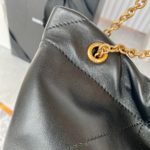 JAMIE 4.3 POCHON in lambskin 38 x 33 x 2 cm 