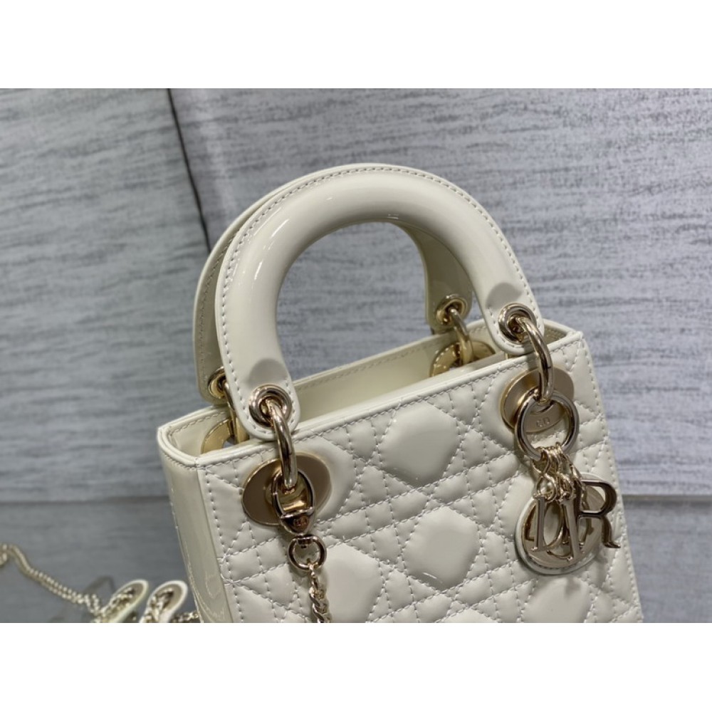 Dior lady mini size 17x15cm pattent leather Bags