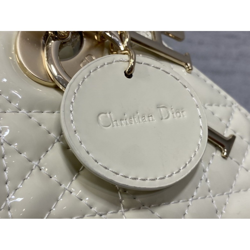 Dior lady mini size 17x15cm pattent leather Bags